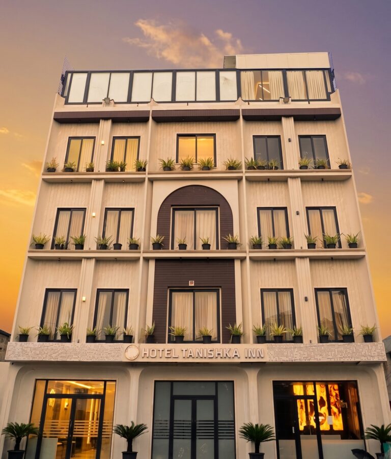 Hotel Tanishka Inn